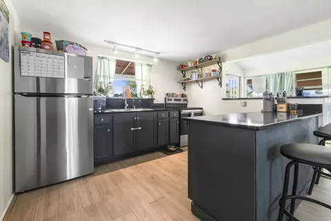 Kitchen - 19695 NW 80th Dr, Okeechobee, FL 34972 photo 1 of 5