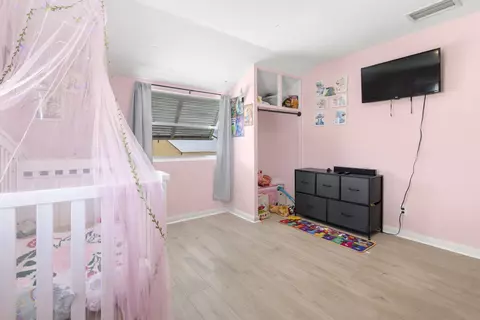 Bedroom - 19695 NW 80th Dr, Okeechobee, FL 34972 photo 3 of 7