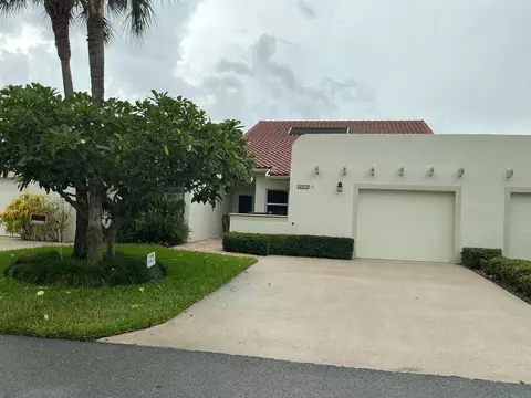 6918 Barbarossa St, Boca Raton, FL 33433