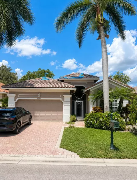 8819 Downing St, Boynton Beach, FL 33472