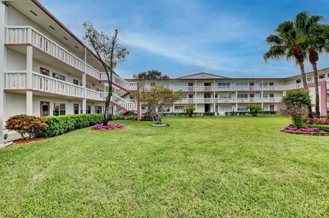 571 Fanshaw N, Boca Raton, FL 33434