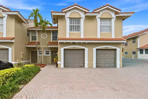 5477 NW 90th Ter, Sunrise, FL 33351