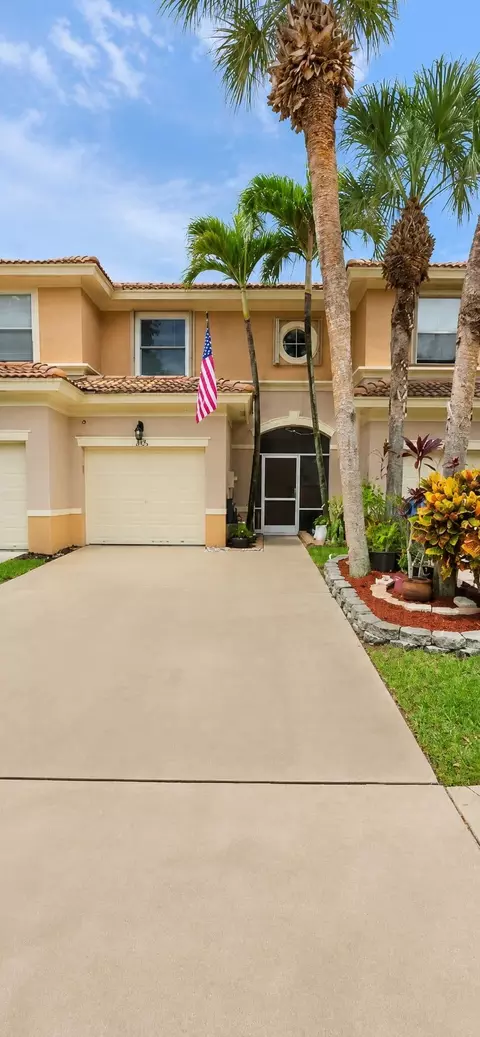 276 River Bluff Ln, Royal Palm Beach, FL 33411