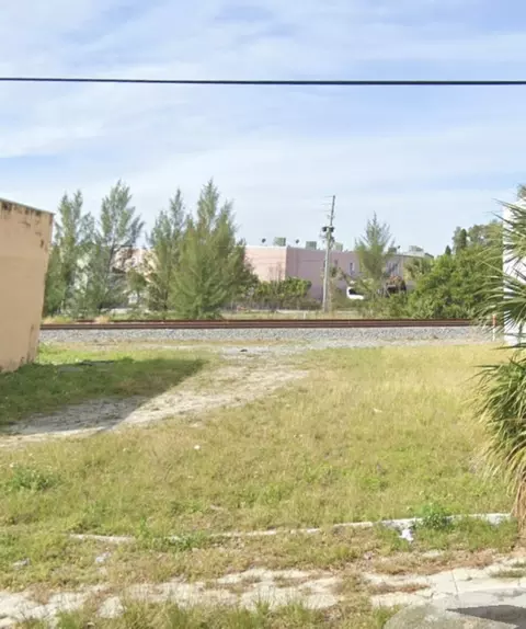 2731 Pinewood Ave, West Palm Beach, FL 33407