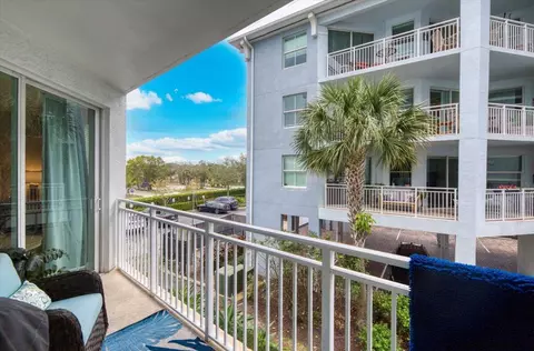 Exterior - 815 NW Flagler Ave #201, Stuart, FL 34994 photo 2 of 5