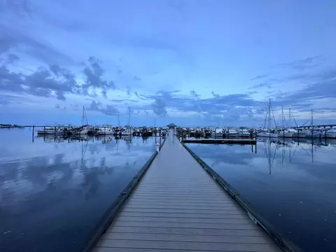 View/Area - 815 NW Flagler Ave #201, Stuart, FL 34994 photo 6 of 10