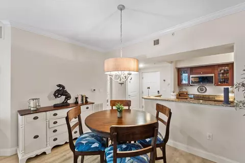 Dining - 815 NW Flagler Ave #201, Stuart, FL 34994 photo 4 of 5