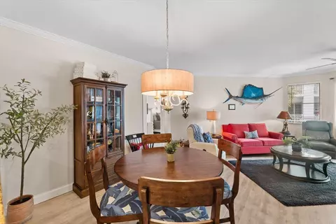 Dining - 815 NW Flagler Ave #201, Stuart, FL 34994 photo 2 of 5