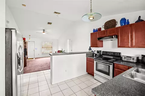 913 SE Forrest Park Dr, Stuart, FL 34994 photo 12