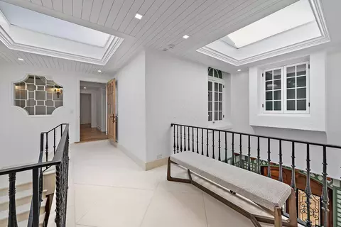 206 Phipps Plz, Palm Beach, FL 33480 photo 17