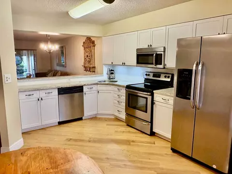7237 S Devon Dr #110, Tamarac, FL 33321