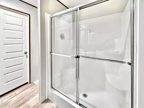 Bath - 9542 SE 57th Dr, Okeechobee, FL 34974 photo 3 of 5