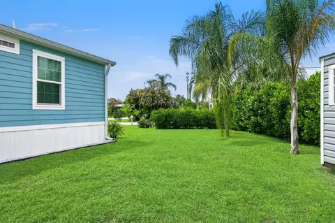 Exterior - 4675 SE Circle Way, Stuart, FL 34997 photo 7 of 12