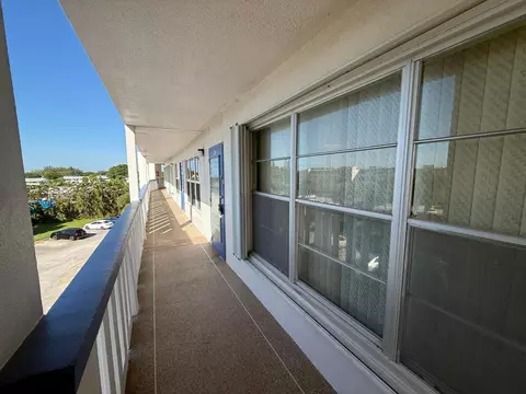 407 Greenbrier A, West Palm Beach, FL 33417