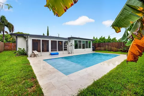 4670 NE 4th Ave, Oakland Park, FL 33334
