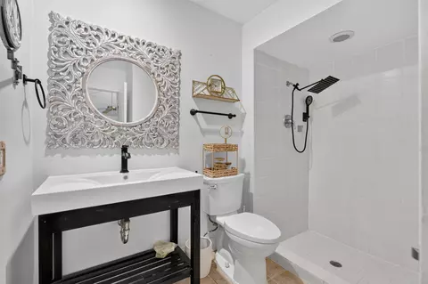 Bath - 706 Ocean Dunes Cir, Jupiter, FL 33477 photo 1 of 2