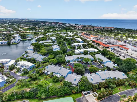 View/Area - 706 Ocean Dunes Cir, Jupiter, FL 33477 photo 4 of 11