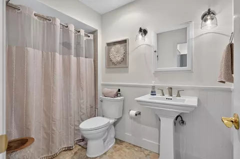 Bath - 706 Ocean Dunes Cir, Jupiter, FL 33477 photo 2 of 2