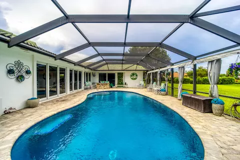 Exterior - 3273 SE Fairway E, Stuart, FL 34997 photo 4 of 4