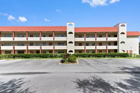3091 E Sunrise Lakes Dr #302, Sunrise, FL 33322