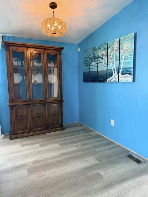Dining - 2301 SE 33rd St, Okeechobee, FL 34974 photo 1 of 1