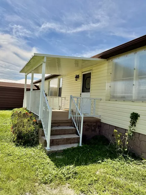 Exterior - 2301 SE 33rd St, Okeechobee, FL 34974 photo 4 of 4