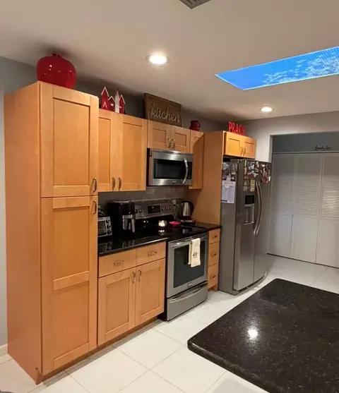 104 W Aldea St, Port Saint Lucie, FL 34952