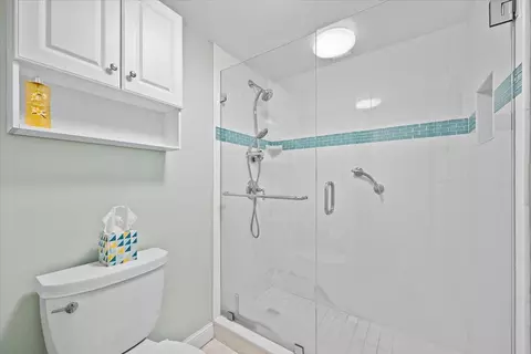 Bath - 1300 S State Hwy A1a, Jupiter, FL 33477 photo 2 of 3