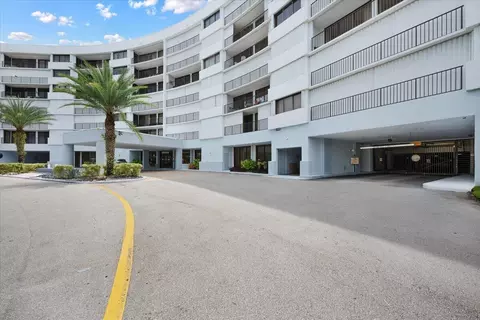 Exterior - 1300 S State Hwy A1a, Jupiter, FL 33477 photo 6 of 6