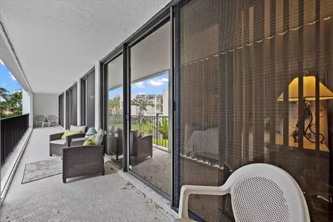 Exterior - 1300 S State Hwy A1a, Jupiter, FL 33477 photo 2 of 6