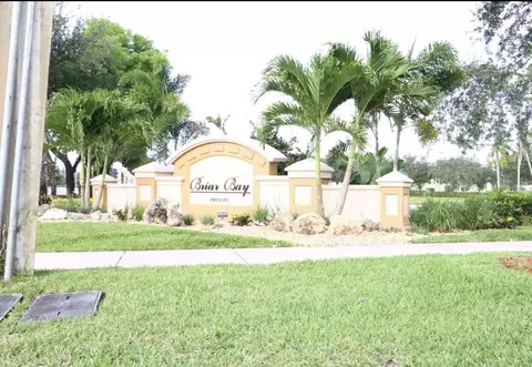 3426 Commodore Ct, West Palm Beach, FL 33411