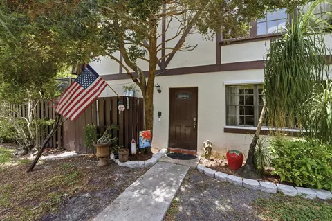 126 Weybridge Cir #B, Royal Palm Beach, FL 33411