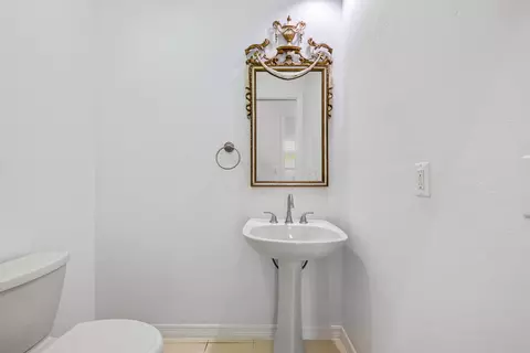 Bath - 18951 Painted Leaf Ct, Jupiter, FL 33458 photo 7 of 8
