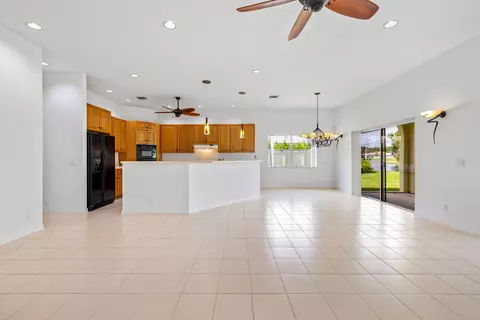 Living - 18951 Painted Leaf Ct, Jupiter, FL 33458 photo 5 of 8