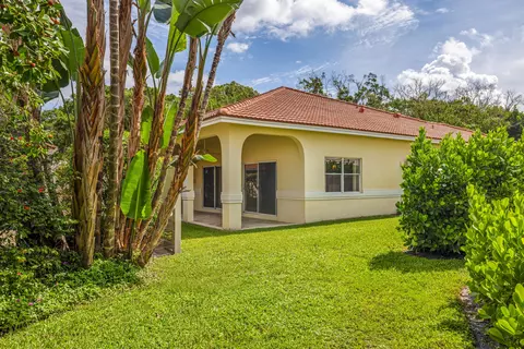 Exterior - 18951 Painted Leaf Ct, Jupiter, FL 33458 photo 9 of 9
