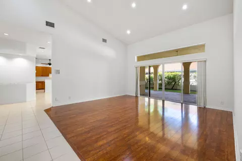 Living - 18951 Painted Leaf Ct, Jupiter, FL 33458 photo 3 of 8