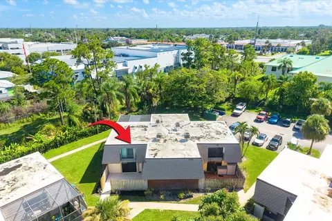 View/Area - 3124 SE Brook St, Stuart, FL 34997 photo 3 of 5
