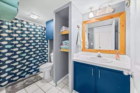 Bath - 3124 SE Brook St, Stuart, FL 34997 photo 3 of 3