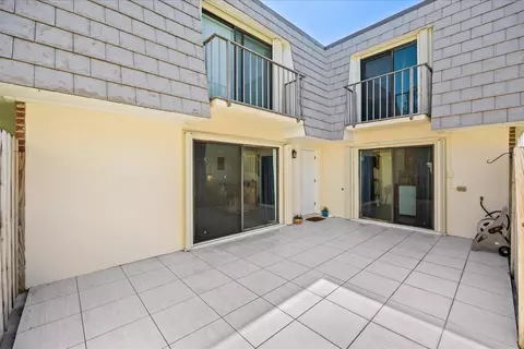 Exterior - 3124 SE Brook St, Stuart, FL 34997 photo 5 of 7