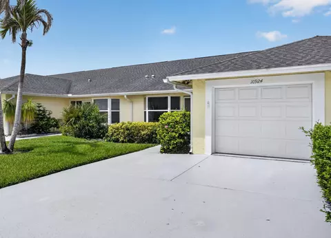10924 SE Stonehill Ln, Hobe Sound, FL 33455