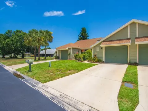 1494 SE Colchester Cir, Port Saint Lucie, FL 34952