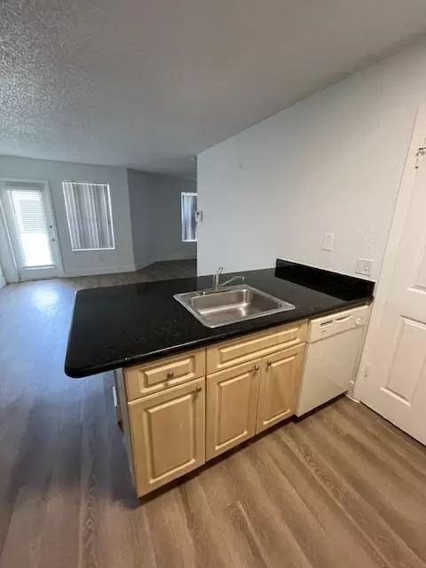 4221 W Mcnab Rd, Pompano Beach, FL 33069