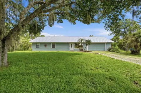 7980 21st St SW, Vero Beach, FL 32968