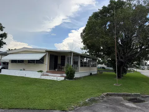 1801 SW 84th Ave, Davie, FL 33324