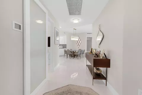 15811 Collins Ave #2207, Sunny Isles Beach, FL 33160