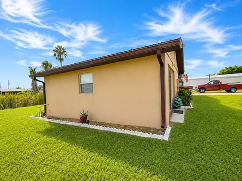 Exterior - 1095 Chobee Loop, Okeechobee, FL 34974 photo 7 of 7