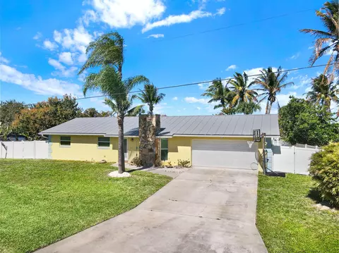 1902 Mimosa Ave, Fort Pierce, FL 34949
