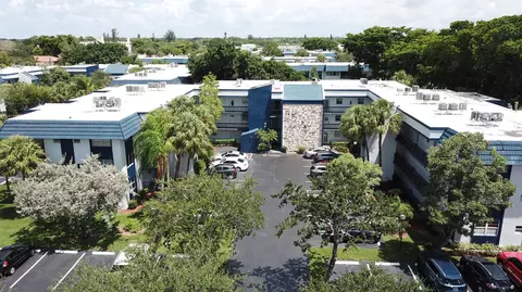 3180 Holiday Springs Blvd #5-309, Margate, FL 33063