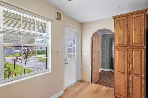 Entry Way - 5709 SE Indigo Ave, Stuart, FL 34997 photo 1 of 4
