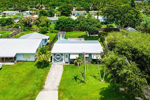 View/Area - 5709 SE Indigo Ave, Stuart, FL 34997 photo 1 of 4